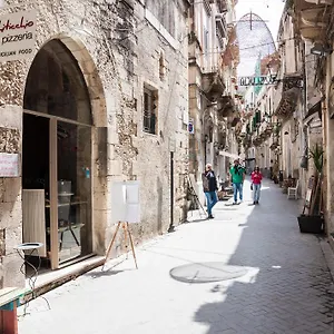 Di Charme Ortigia Marilini Dulini Italia