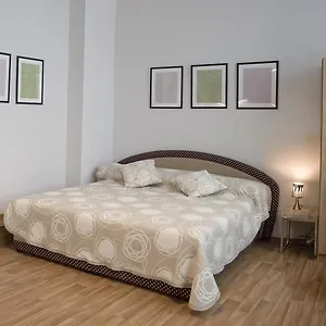 Apartment Krakovska 5